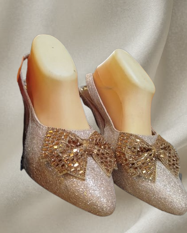 Heels Wanita